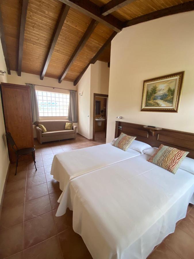 Hotel Rural Monasterio De Ara Mada Santa Colomba de las Arrimadas Luaran gambar